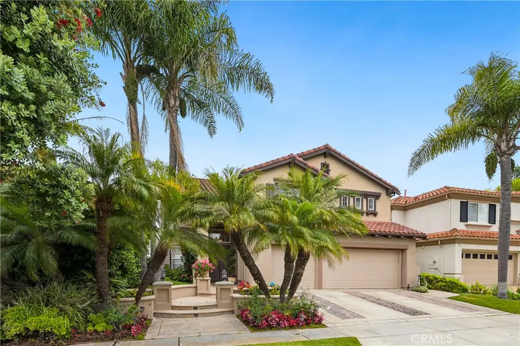 Single Family Residence for rent at 1417 High Bluff DR., Newport Beach, CA featuring 5 beds and 5 baths