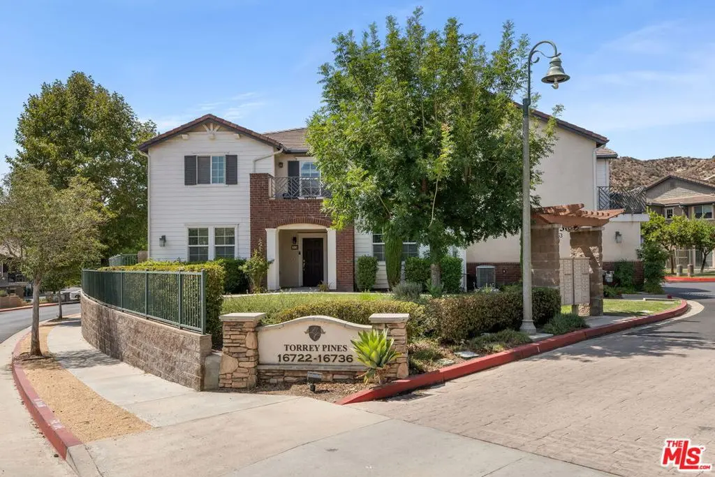 16730 Nicklaus Drive 51, Sylmar, CA — listing photo 1