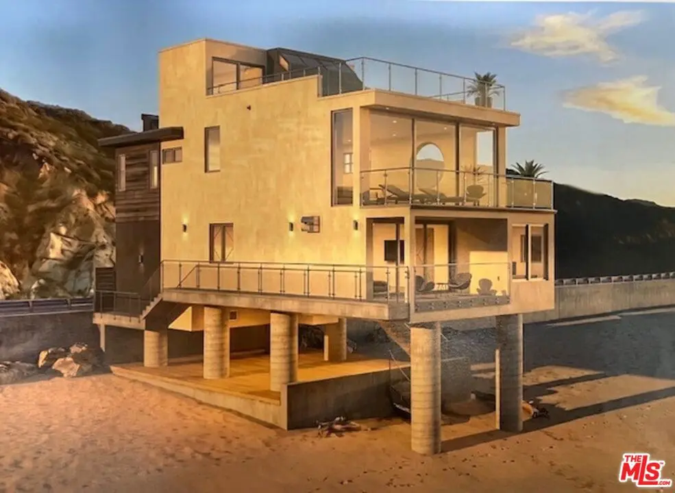 19062 Pacific Coast Highway, Malibu, CA — listing photo 1