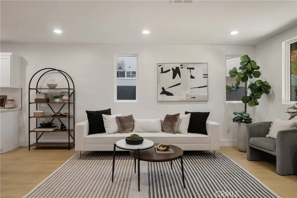 Residential Lease for rent at 2706 S Cochran Street, Los Angeles, Los Angeles County, CA featuring 4 beds and 2 baths