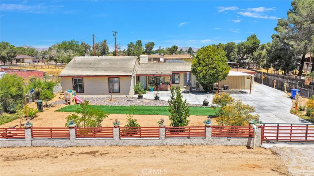 21998 Biloxi Road, Apple Valley, CA — listing photo 1
