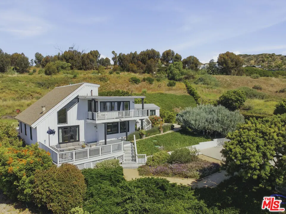 Residential Lease for rent at 26723 Latigo Shore Drive, Malibu, Los Angeles County, CA featuring 3 beds and 4 baths