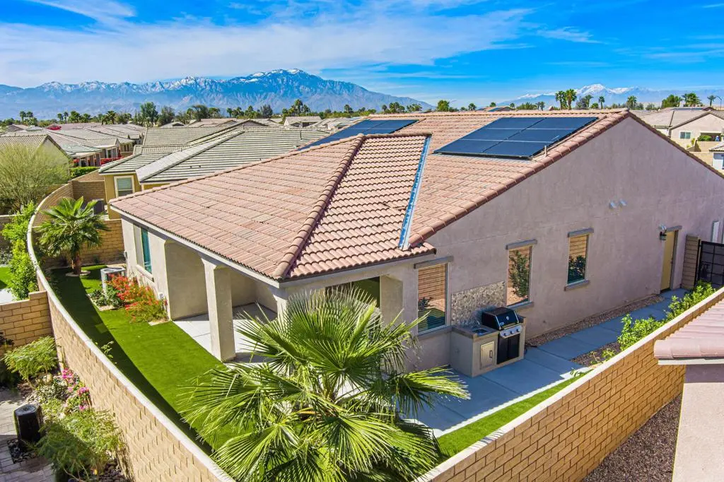 Residential Lease for rent at 78879 Fortuna Place, Palm Desert, Riverside County, CA featuring 2 beds and 2 baths