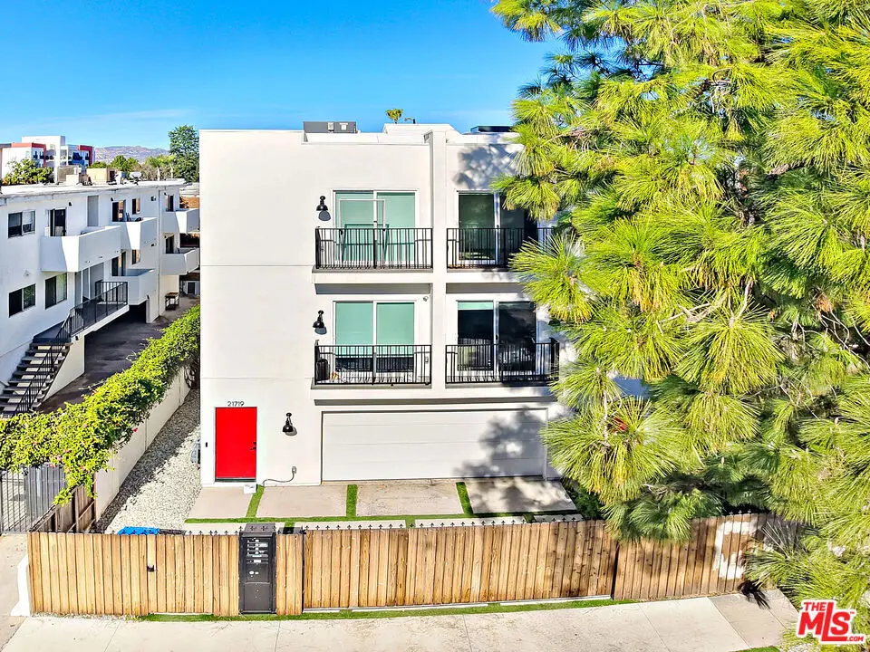 21719 Hart Street, Canoga Park, CA — listing photo 1