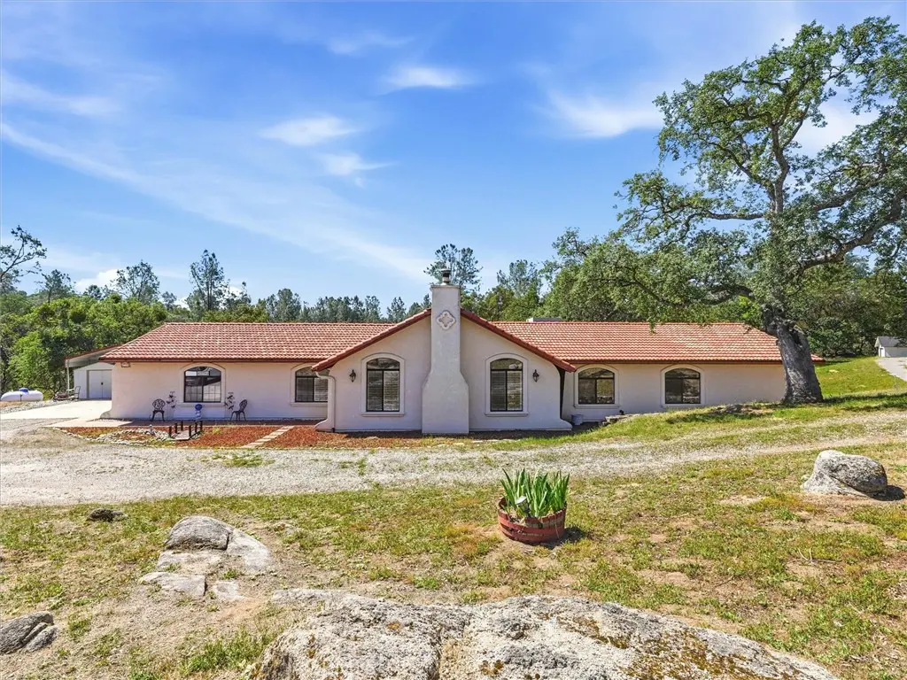 42704 Deep Forest, Coarsegold, CA — listing photo 1