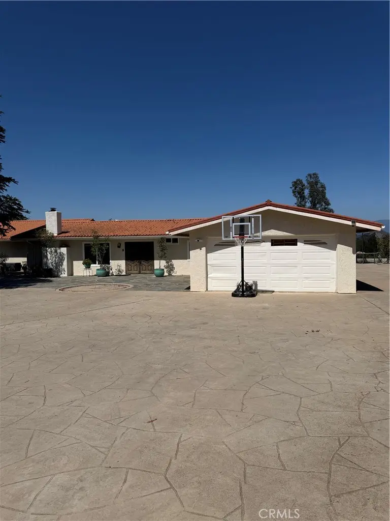 Single Family Residence for sale at 28805 Mountain Meadow, Escondido, CA featuring 2 beds and 2 baths