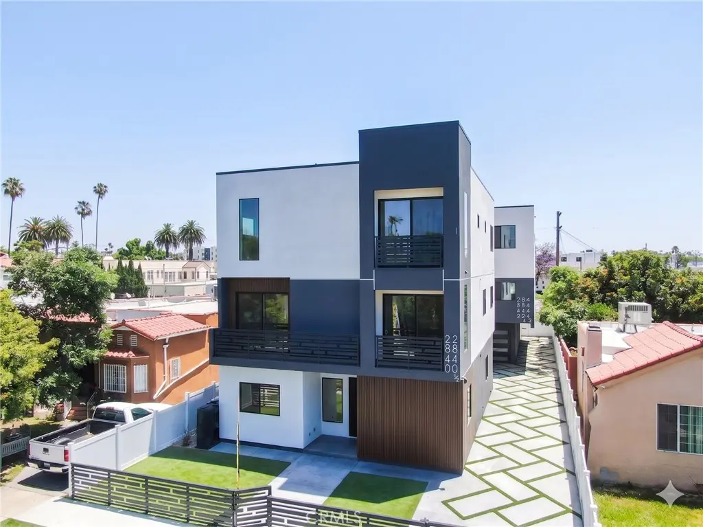 Quadruplex for sale at 2840 Wellington Road, Los Angeles, CA
