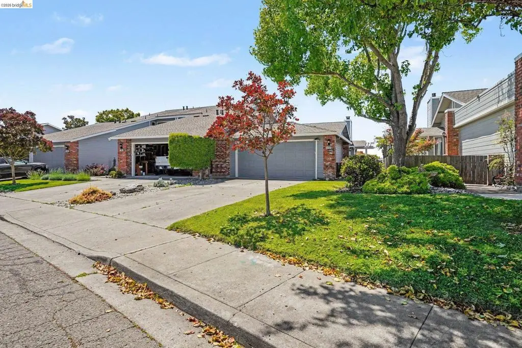 Townhouse for sale at 1757 Stuart Ct, Benicia, CA featuring 2 beds and 2 baths