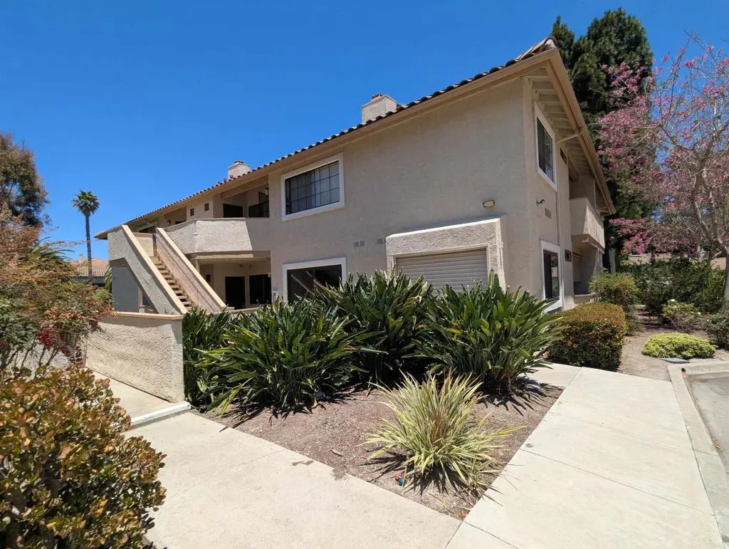 Condominium for sale at 3525 Paseo De Elenita 171, Oceanside, CA featuring 2 beds and 2 baths