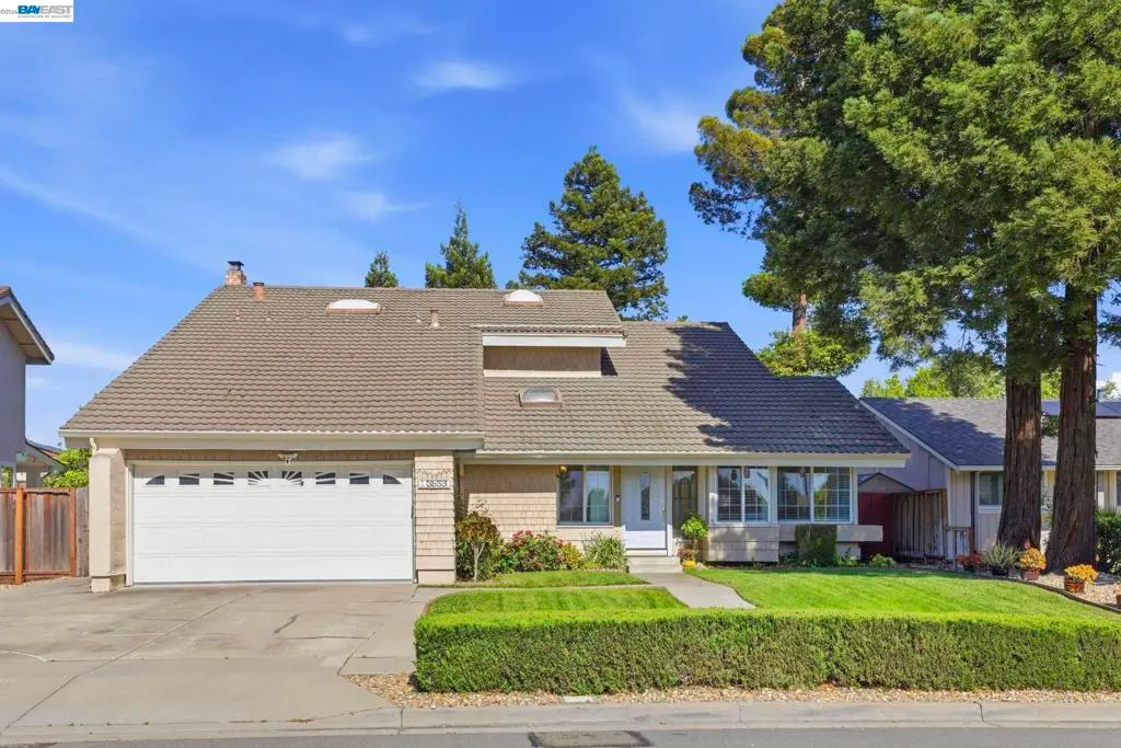 Single Family Residence for sale at 3653 Pimlico Dr, Pleasanton, CA featuring 4 beds and 3 baths