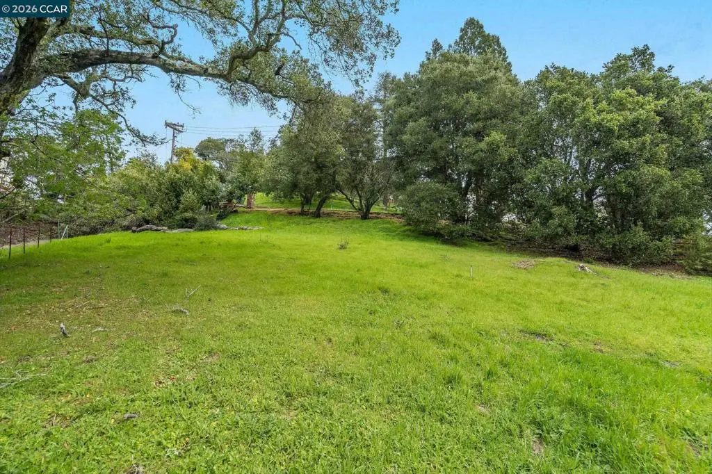 9 Charles Hill Rd, Orinda, CA — listing photo 1