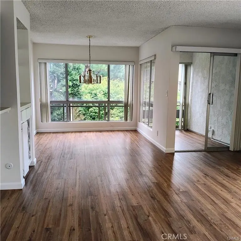 6250 Buckingham Parkway 308, Culver City, CA — listing photo 1