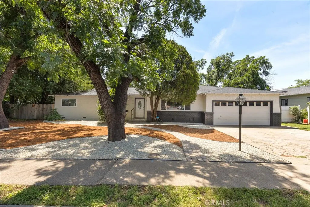 Single Family Residence for sale at 997 E 16th, Chico, CA