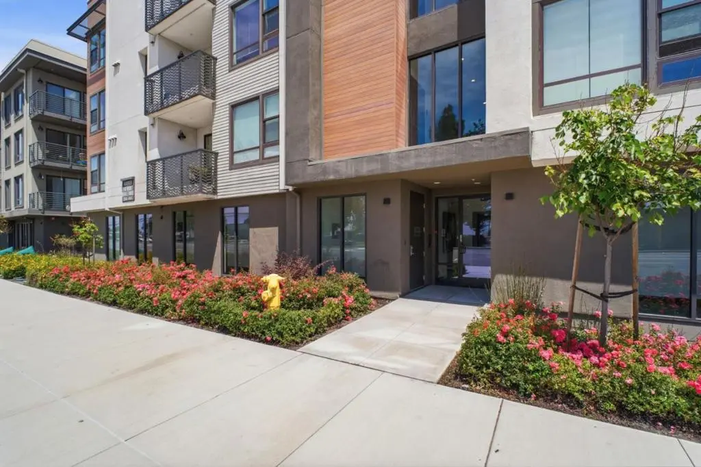 Condominium for sale at 44868 Fremont Boulevard 303, Fremont, CA featuring 3 beds and 2 baths