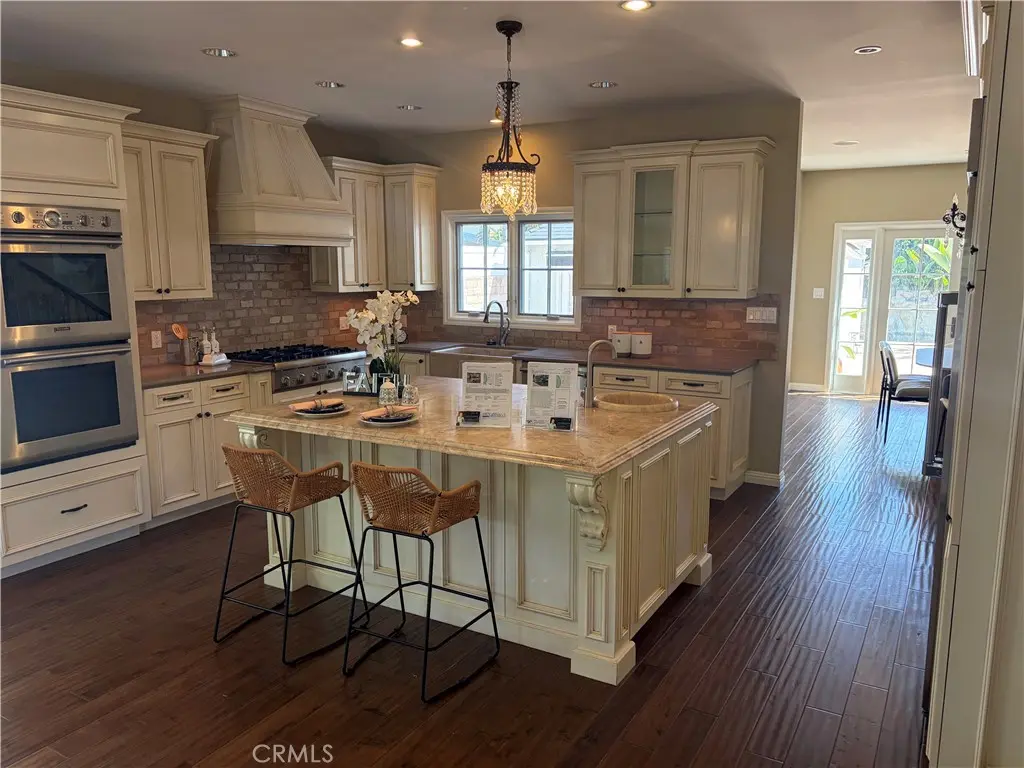 5704 Columbus, Sherman Oaks, CA — listing photo 1