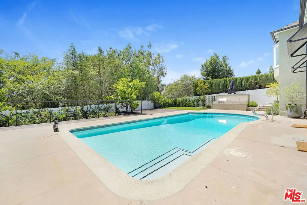 Single Family Residence for rent at 2383 Panorama Terrace, Los Angeles, CA featuring 5 beds and 3 baths