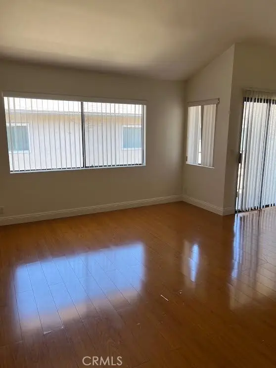 Residential Lease for rent at 396 W Dryden Street 203, Glendale, Los Angeles County, CA featuring 2 beds and 2 baths
