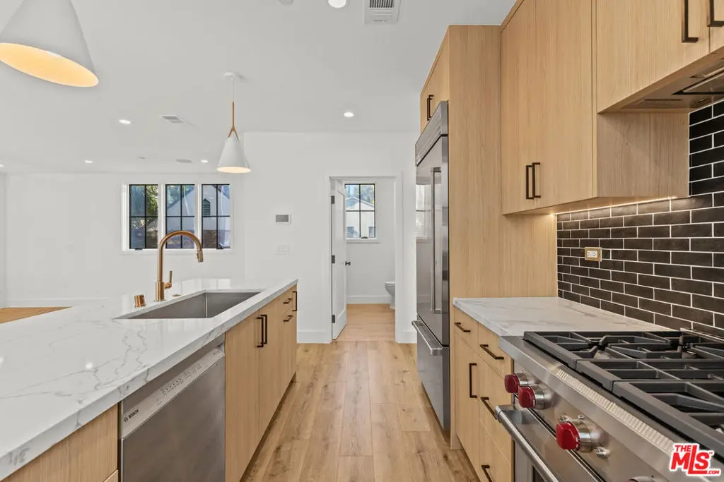 5538 Tova Road, Sherman Oaks, CA — listing photo 1