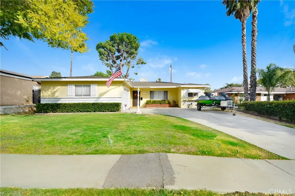 4995 N E, San Bernardino, CA — listing photo 1