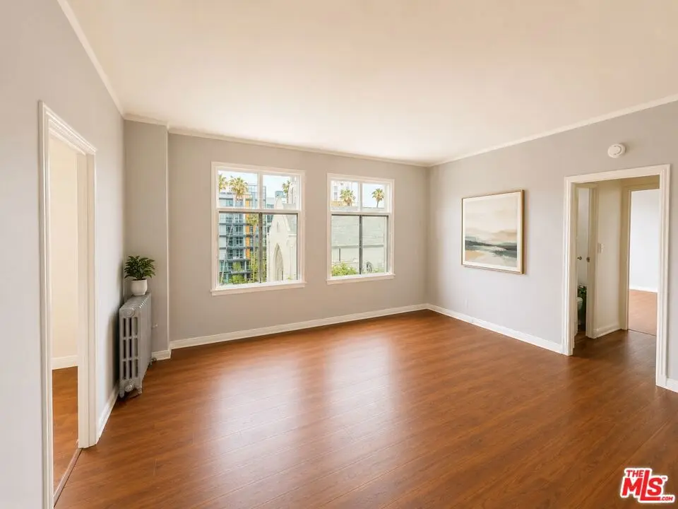 Residential Lease for rent at 634 S Gramercy Place 610, Los Angeles, Los Angeles County, CA featuring 1 bed and 1 bath