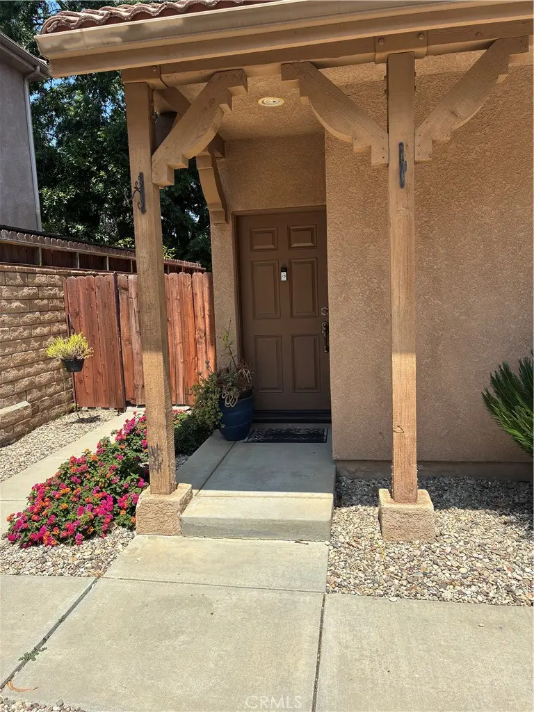 12724 Palm Court, Sylmar, CA — listing photo 1