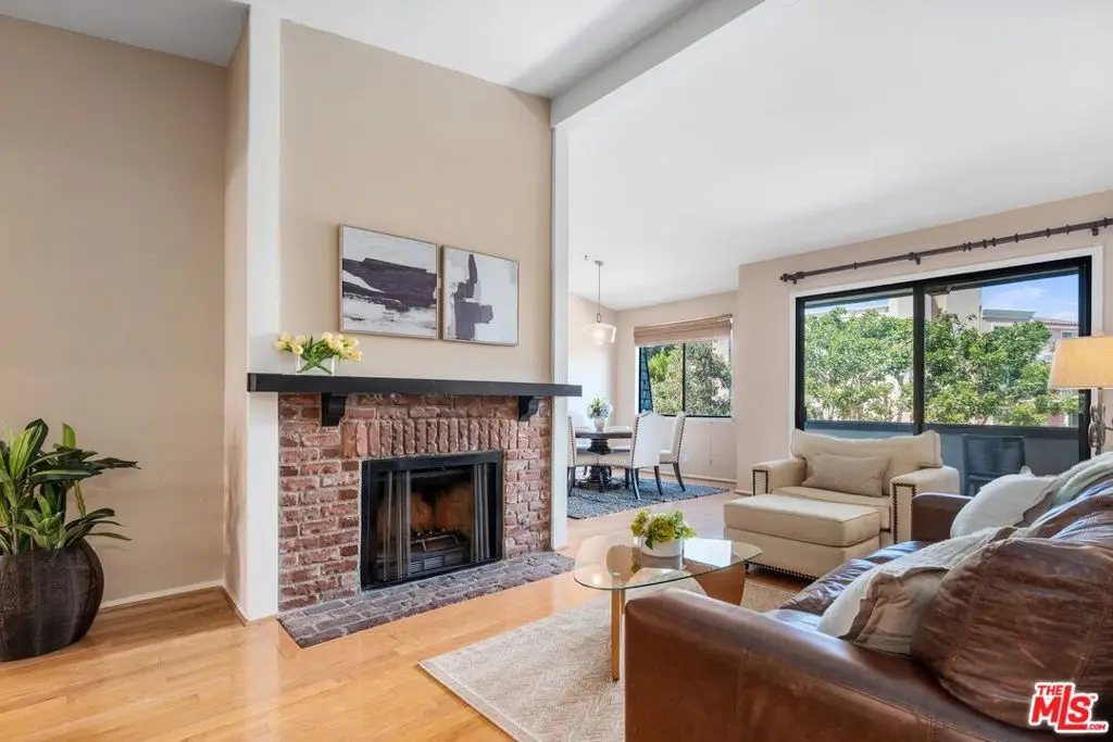 306 Bora Bora Way 305, Marina Del Rey, CA — listing photo 1