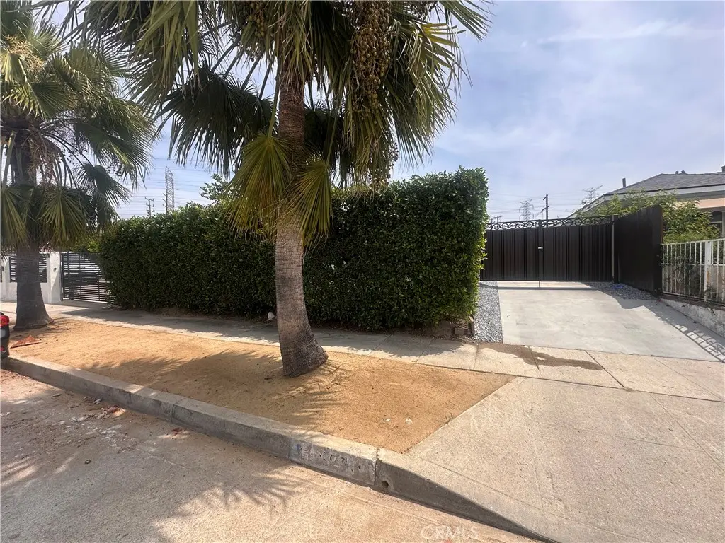 6624 Farmdale Avenue, North Hollywood, CA — listing photo 1