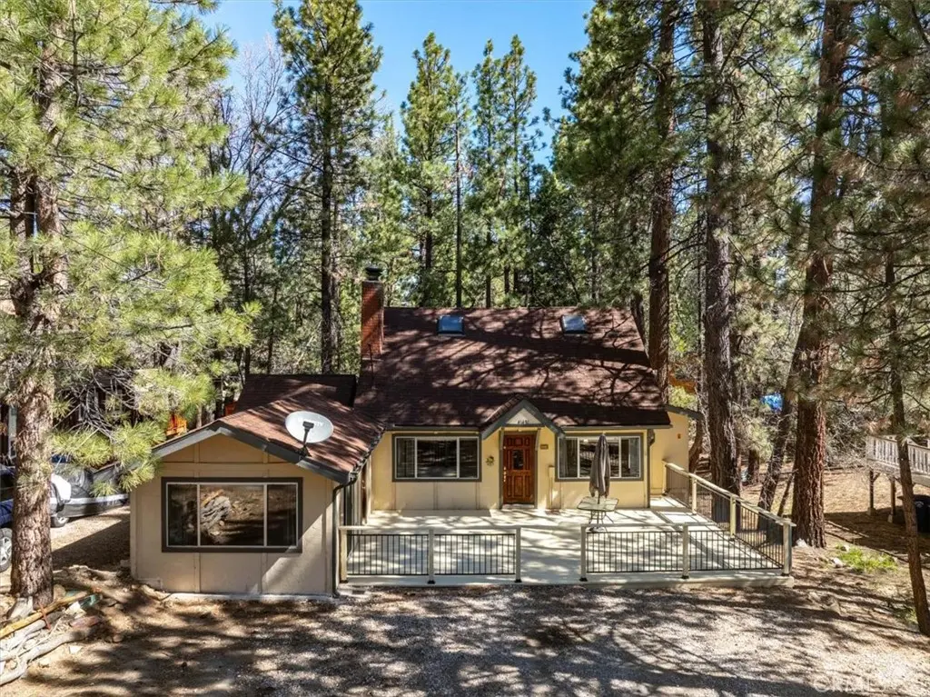 41490 Oak Street, Big Bear Lake, CA — listing photo 1
