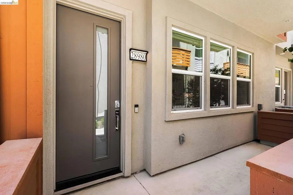 Townhouse for sale at 28970 Parkridge Loop 118, Hayward, CA featuring 3 beds and 3 baths