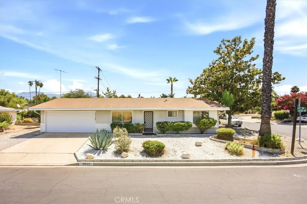 Single Family Residence for sale at 26124 New Chicago, Hemet, CA featuring 2 beds and 2 baths