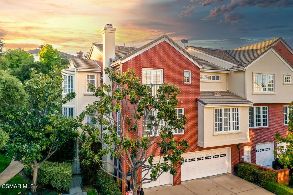 Residential Lease for rent at 2491 Swanfield Court, Thousand Oaks, Los Angeles County, CA featuring 3 beds and 3 baths