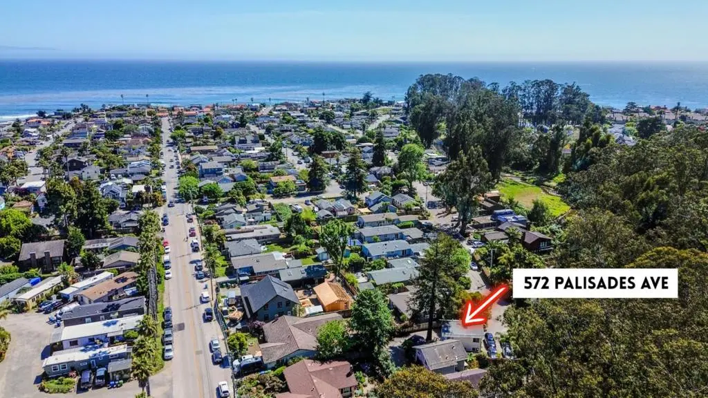 Single Family Residence for sale at 572 Palisades, Santa Cruz, CA featuring 2 beds and 1 bath