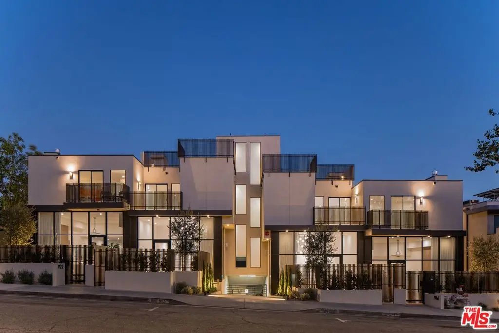 Condominium for sale at 924 N West Knoll Drive, West Hollywood, CA featuring 3 beds and 4 baths