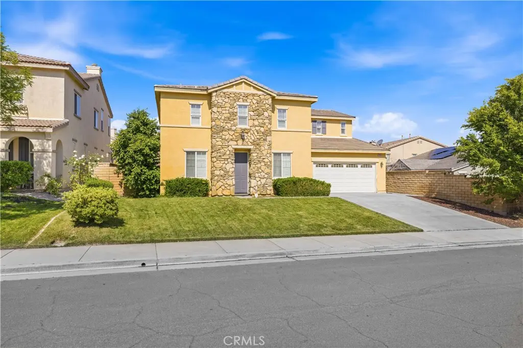 37523 Plantain, Palmdale, CA — listing photo 1