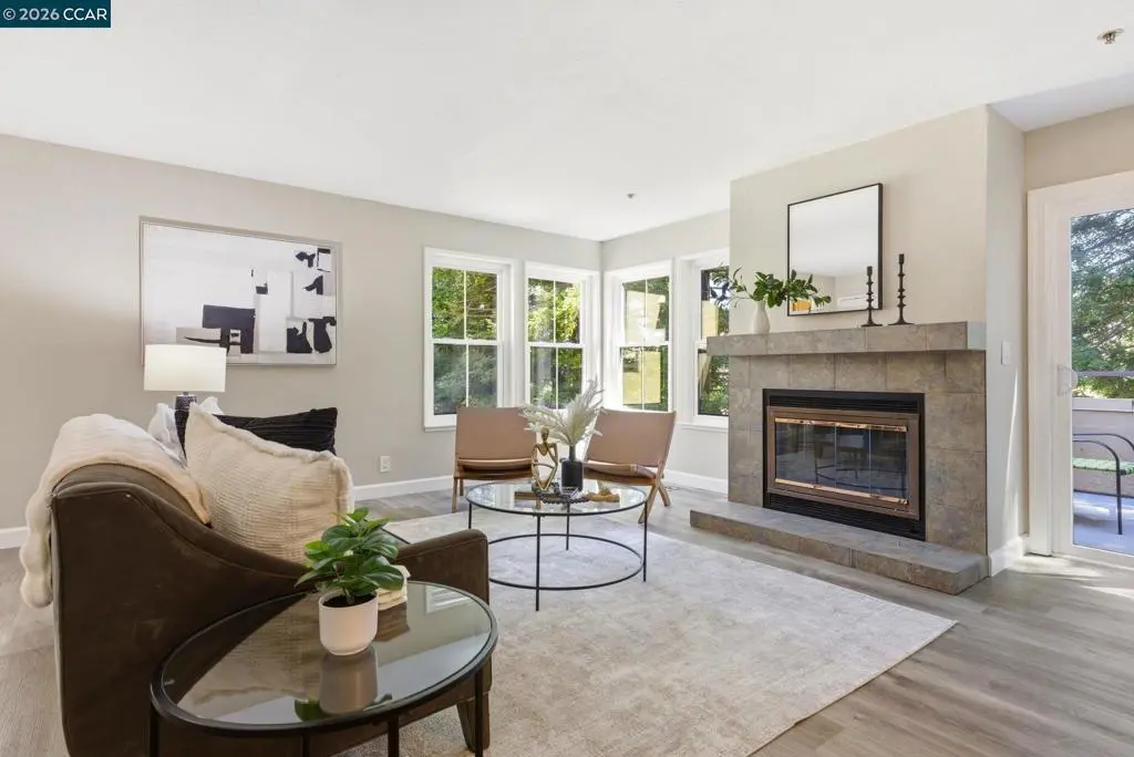 Condominium for sale at 3279 Mt Diablo Ct 31, Lafayette, CA featuring 3 beds and 2 baths