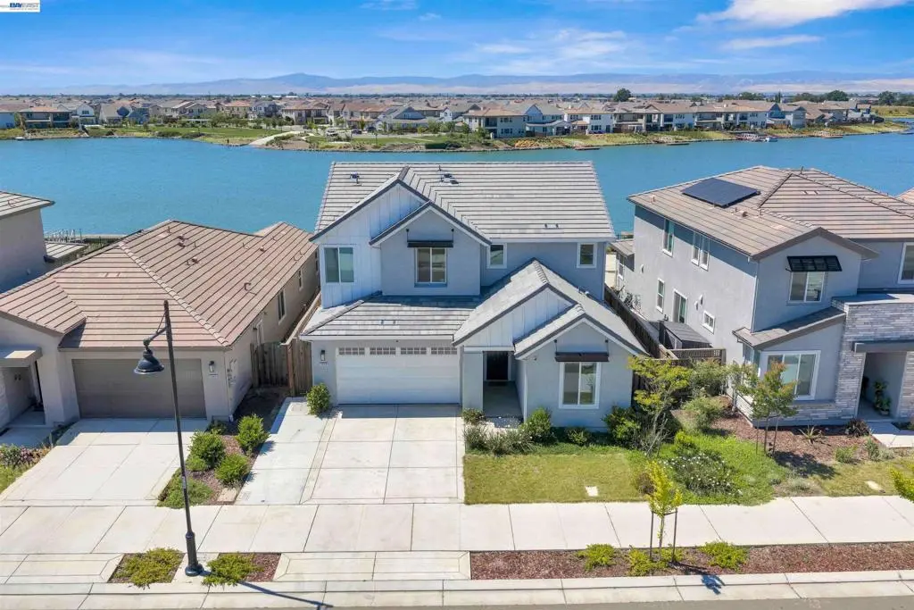 Single Family Residence for sale at 3098 Mulholland Dr, Lathrop, CA featuring 4 beds and 3 baths