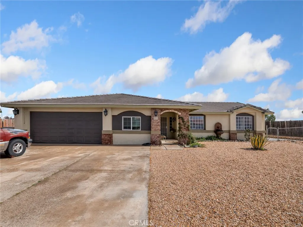 6791 Redwood Avenue, Hesperia, CA — listing photo 1