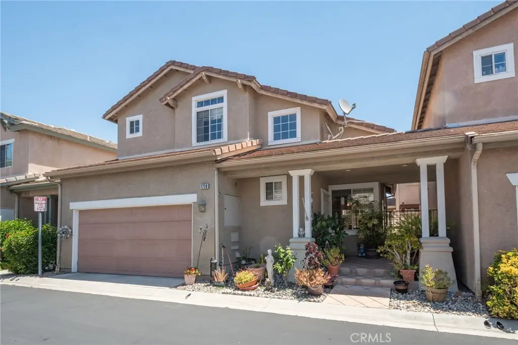 Condominium for sale at 1738 Millpark, Simi Valley, CA featuring 3 beds and 3 baths