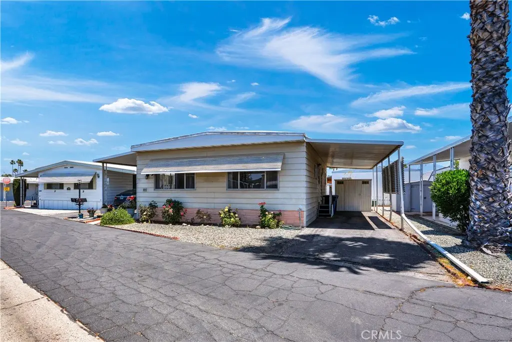 Manufactured In Park for sale at 332 N Lyon Avenue 68, Hemet, CA featuring 2 beds and 2 baths
