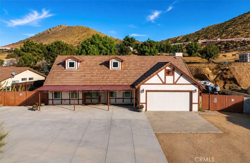 33656 Tradepost, Acton, CA — listing photo 1