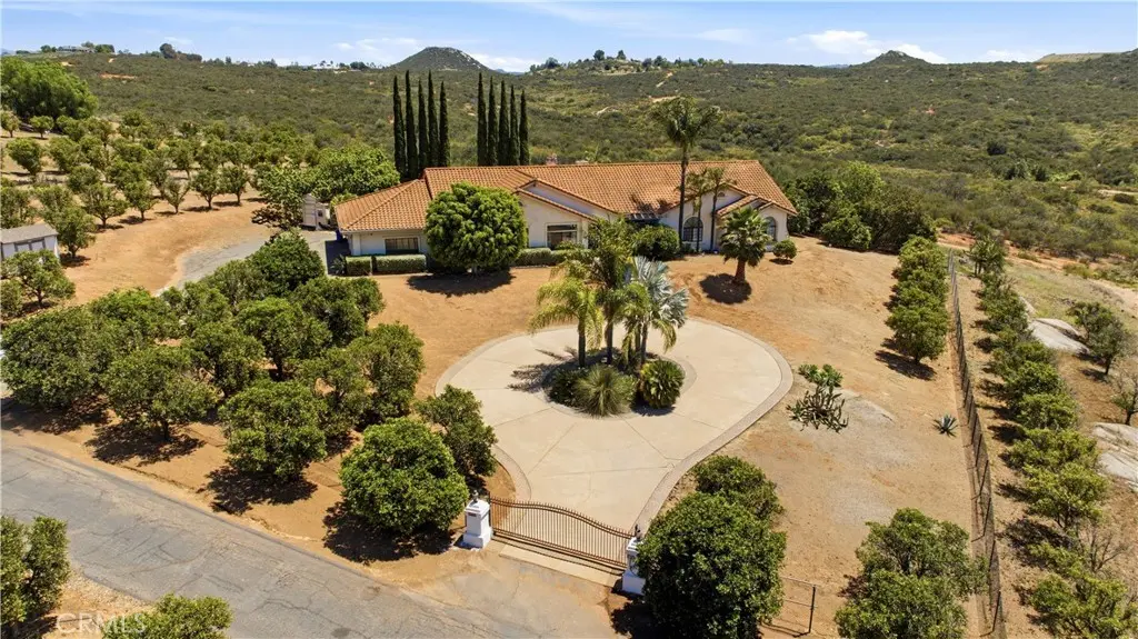 30401 Cool Valley Highlands, Valley Center, CA — listing photo 1