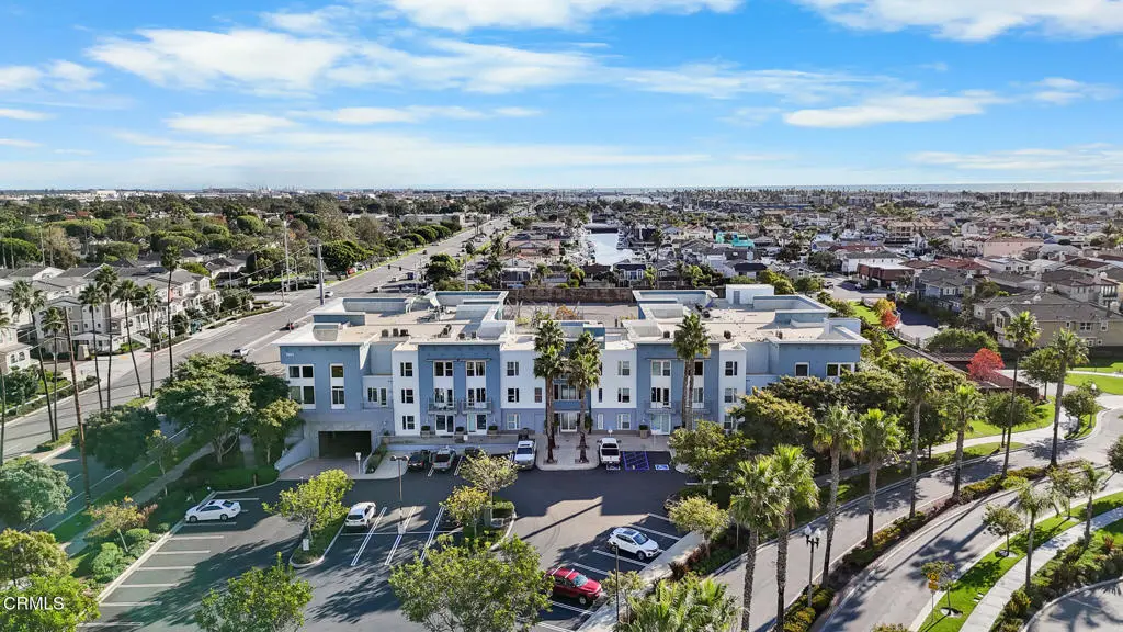 Condominium for sale at 1901 Victoria Avenue 204, Oxnard, CA featuring 2 beds and 2 baths