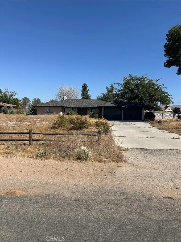 14065 Hopi Road, Apple Valley, CA — listing photo 1