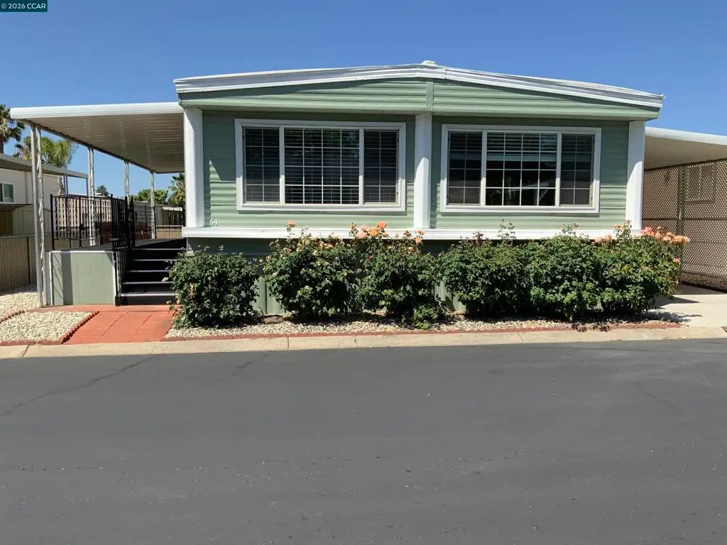 Manufactured In Park for sale at 4603 Balfour Rd., Brentwood, CA featuring 3 beds and 2 baths