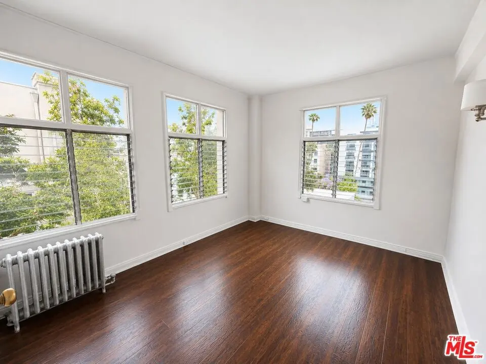 Residential Lease for rent at 634 S Gramercy Place 607, Los Angeles, Los Angeles County, CA and 1 bath
