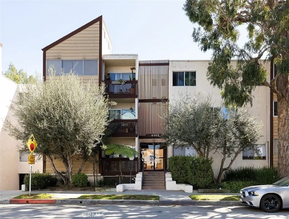 Condominium for sale at 6050 Canterbury Drive F108, Culver City, CA featuring 1 bed and 1 bath