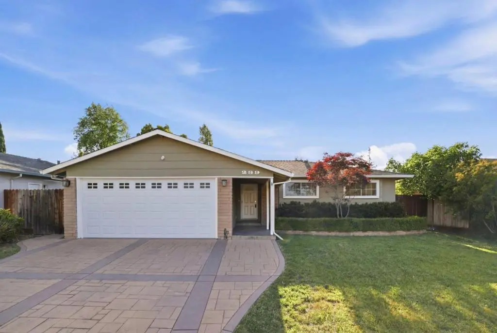Single Family Residence for sale at 239 Kensington Way, Los Gatos, CA featuring 3 beds and 2 baths