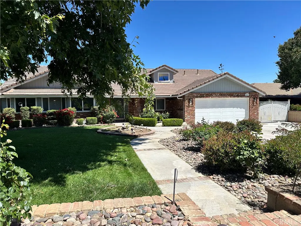 4761 W Avenue N, Quartz Hill, CA — listing photo 1