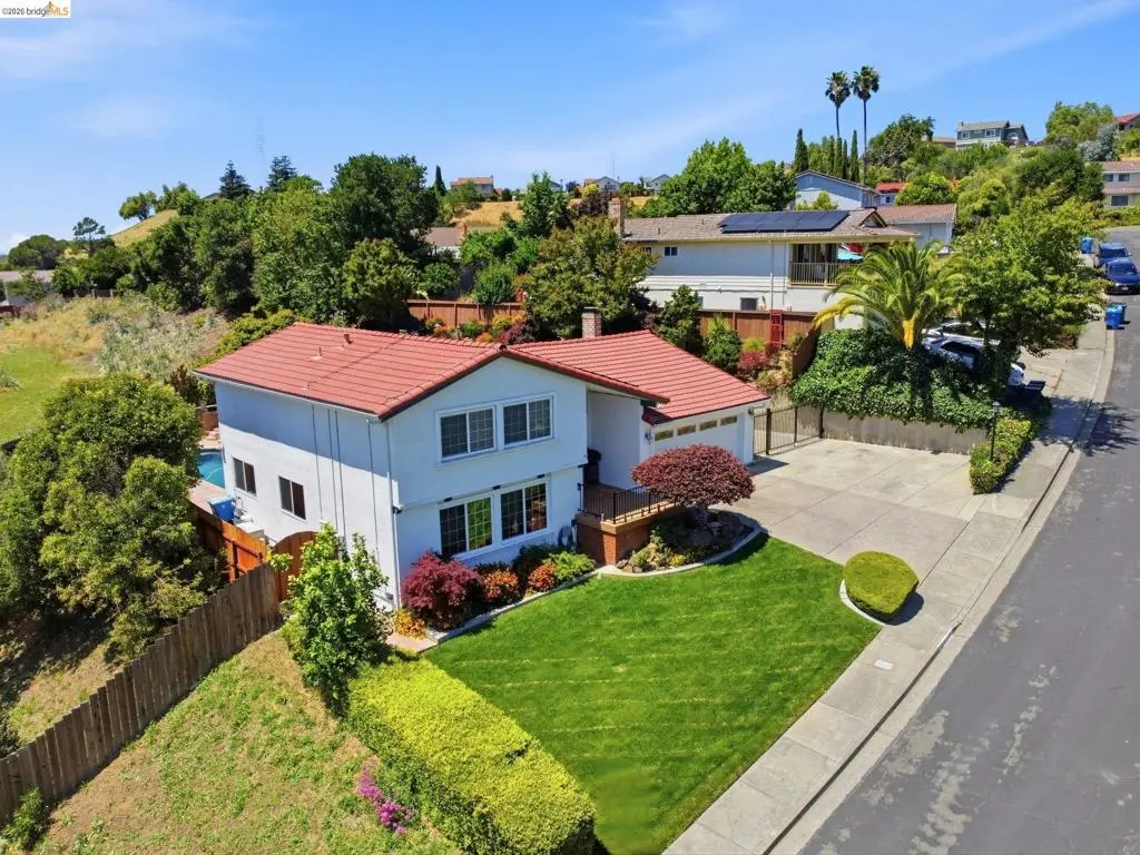 Single Family Residence for sale at 133 Stratford St, Vallejo, CA featuring 5 beds and 4 baths