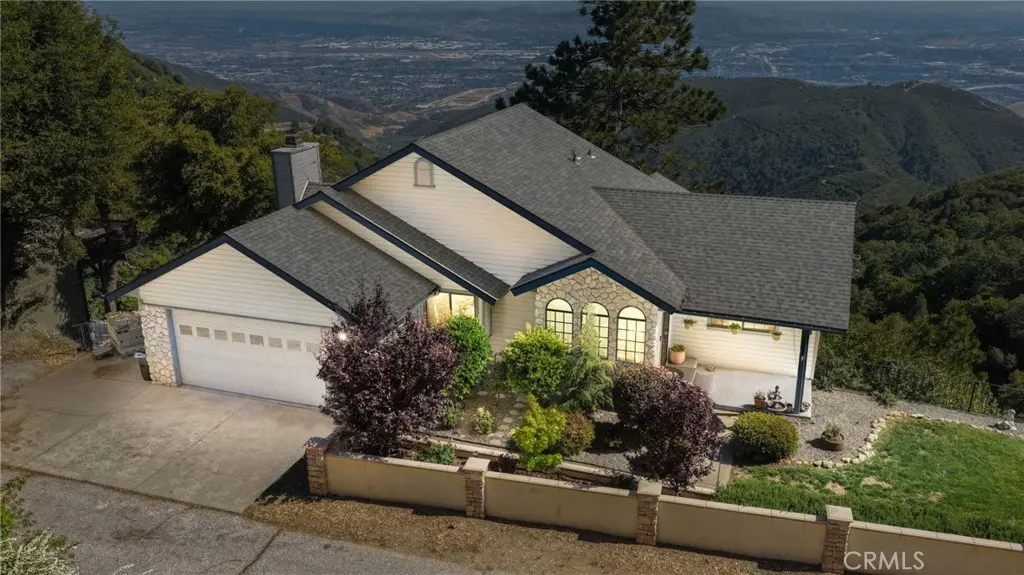 23243 Sunrise Way, Crestline, CA — listing photo 1